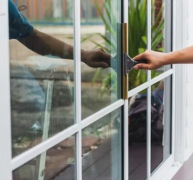 Residential window cleaning service